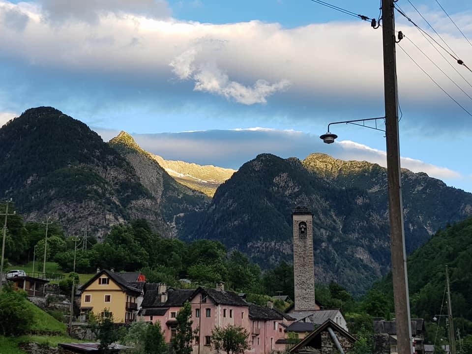 Ristorante Garni Lavizzara 호텔 Sornico 외부 사진